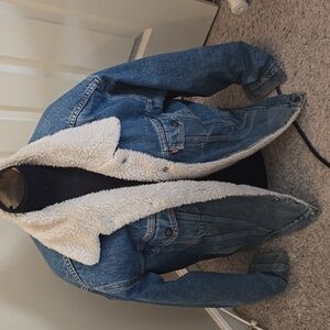 Levi's denim jacket. Size xl